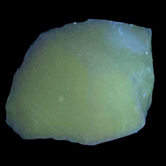 Lime Green Art Glass Cullet Glowing Manganese Slag Glass #5GM37 - Picture 1 of 8